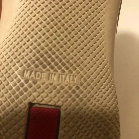 Prada tan color slipper. Great for skinny foot - Picture 7 of 12